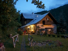 Pensiunea Aurora - accommodation in  Apuseni Mountains, Motilor Country, Arieseni (04)