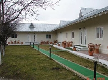Pensiunea Excelsior - accommodation in  Moldova (04)