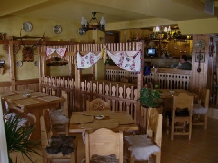 Pensiunea La Izvoare - accommodation in  Oltenia (15)