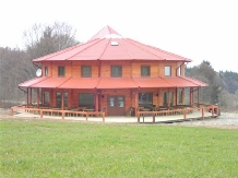 Pensiunea Casa Zmeilor - accommodation in  Fagaras and nearby, Sambata (05)