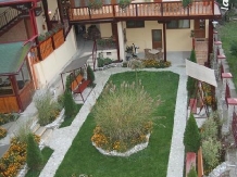 Pensiunea Cuibul Viselor - accommodation in  Cernei Valley, Herculane (40)