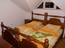 Cabana Iulia - accommodation in  Hateg Country (07)