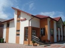 Pensiunea Mihaela - accommodation in  Ceahlau Bicaz (01)
