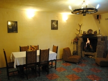 Casa cu Trandafiri - accommodation in  Rucar - Bran, Piatra Craiului, Moeciu (03)