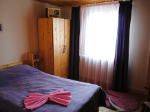 Casa cu Trandafiri - accommodation in  Rucar - Bran, Piatra Craiului, Moeciu (05)
