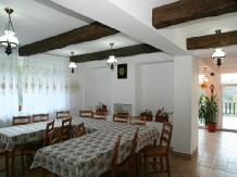 Pensiunea Capra cu 3 iezi - accommodation in  Rucar - Bran, Moeciu, Bran (04)