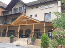 Pensiunea Restaurant Tudor - accommodation in  Rucar - Bran, Rasnov (01)