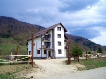 Pensiunea Casa Vanatorului - accommodation in  Rucar - Bran, Rasnov (01)