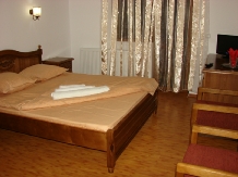 Pensiunea Sticletii Bucovinei - accommodation in  Gura Humorului, Voronet, Bucovina (06)