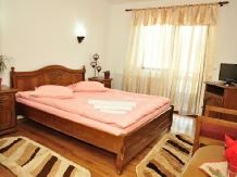 Pensiunea Sticletii Bucovinei - accommodation in  Gura Humorului, Voronet, Bucovina (12)
