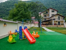 Pensiunea Noblesse - accommodation in  Cernei Valley, Herculane (16)