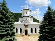 Pensiunea Golden - accommodation in  North Oltenia (09)