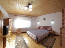 Pensiunea Flori de Camp - accommodation in  Vatra Dornei, Bucovina (11)