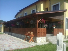 Pensiunea Poiana Caprioarei - accommodation in  Buzau Valley (03)