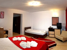 Hotel Boutique Garden Resort By Brancoveanu - accommodation in  Rucar - Bran, Moeciu (08)