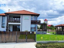 Rural accommodation at  Pensiunea Florilor